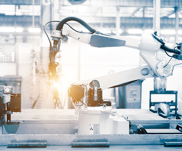 اختبار المعدات الصناعية الكبيرة